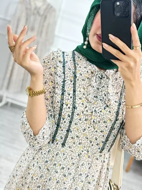 پیراهن طلاکوب ایلا
