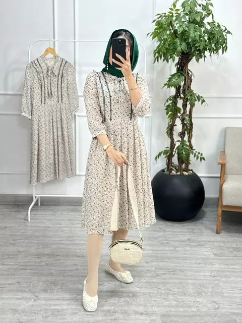 پیراهن طلاکوب ایلا