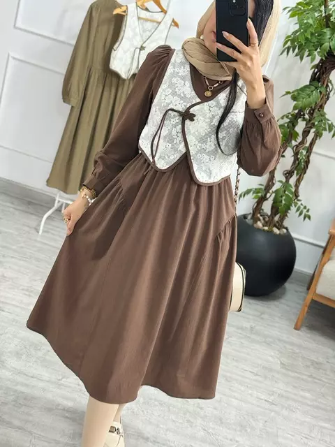 پیراهن و ژیله لورا