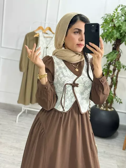پیراهن و ژیله لورا