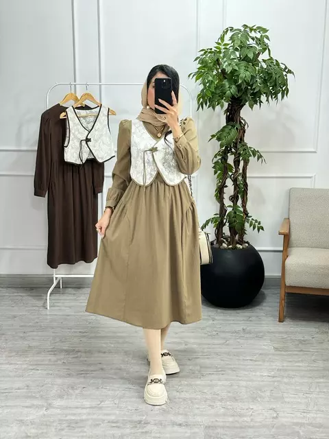 پیراهن و ژیله لورا