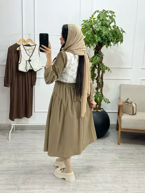 پیراهن و ژیله لورا
