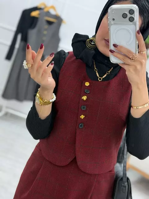 پیراهن و ژیله دلا