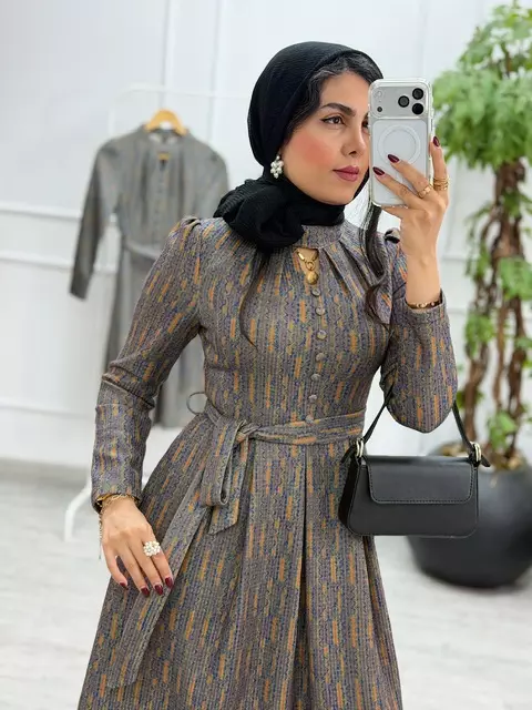 پیراهن نیلی