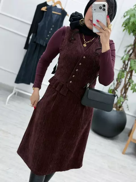 پیراهن و ژیله نیلی
