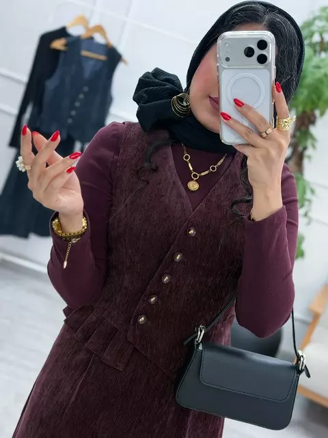 پیراهن و ژیله نیلی