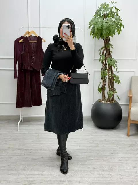 پیراهن و ژیله نیلی