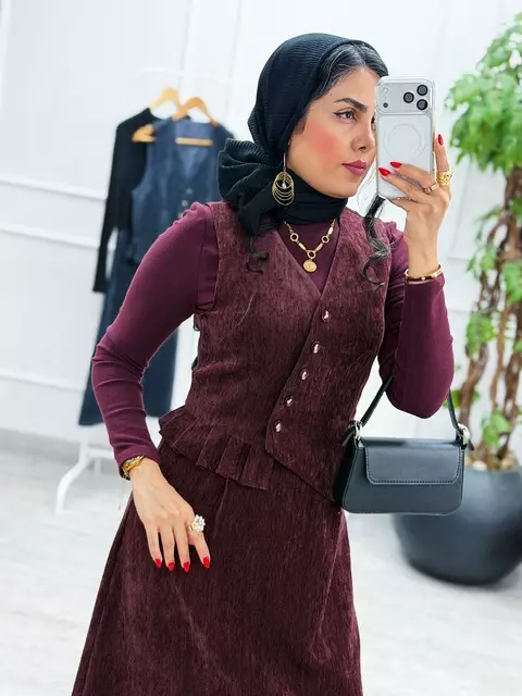 پیراهن و ژیله نیلی