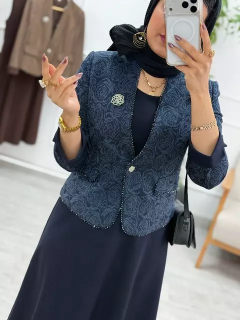 پیراهن و کت سانی