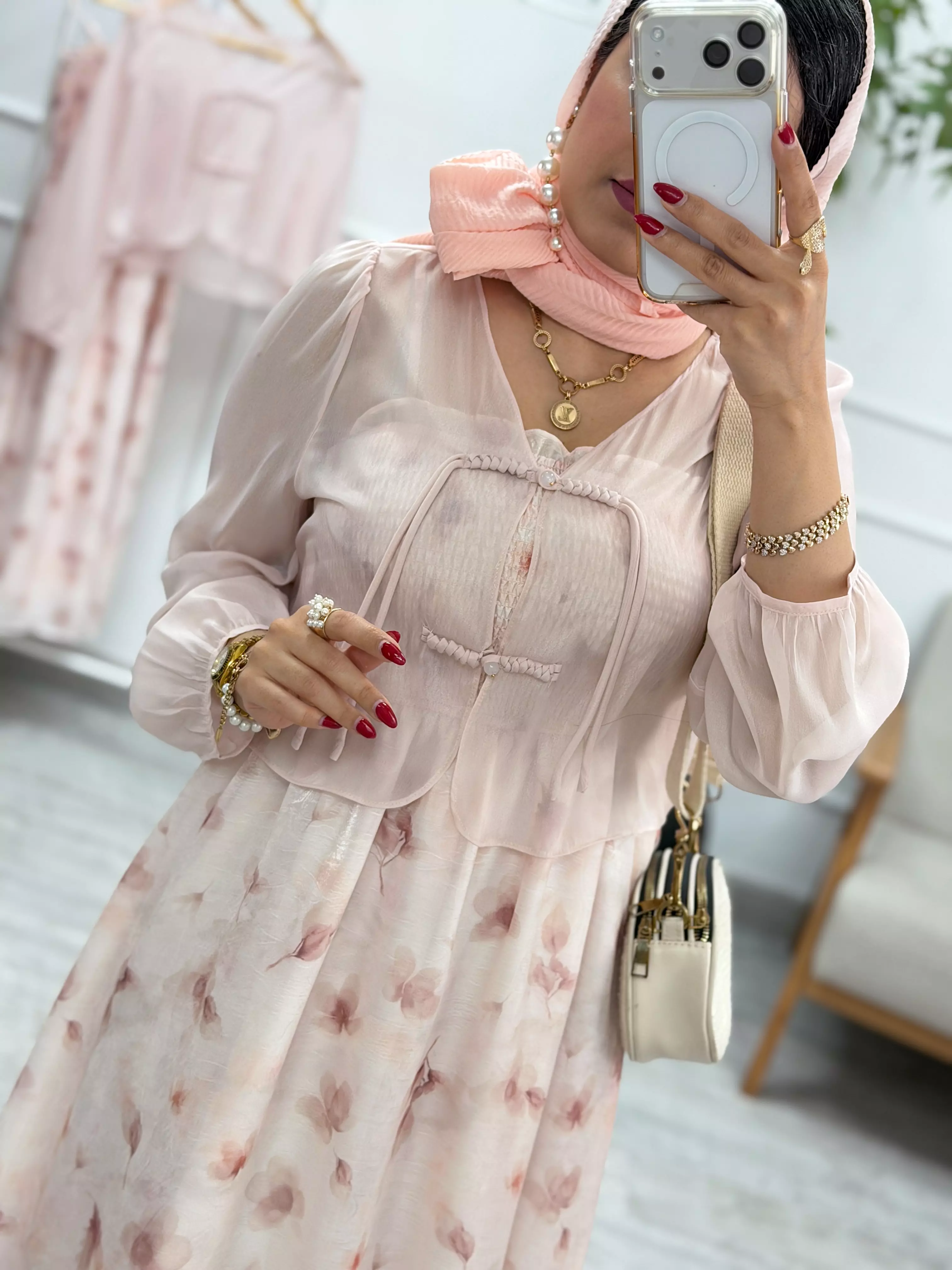 سارافون و رویه آیسن