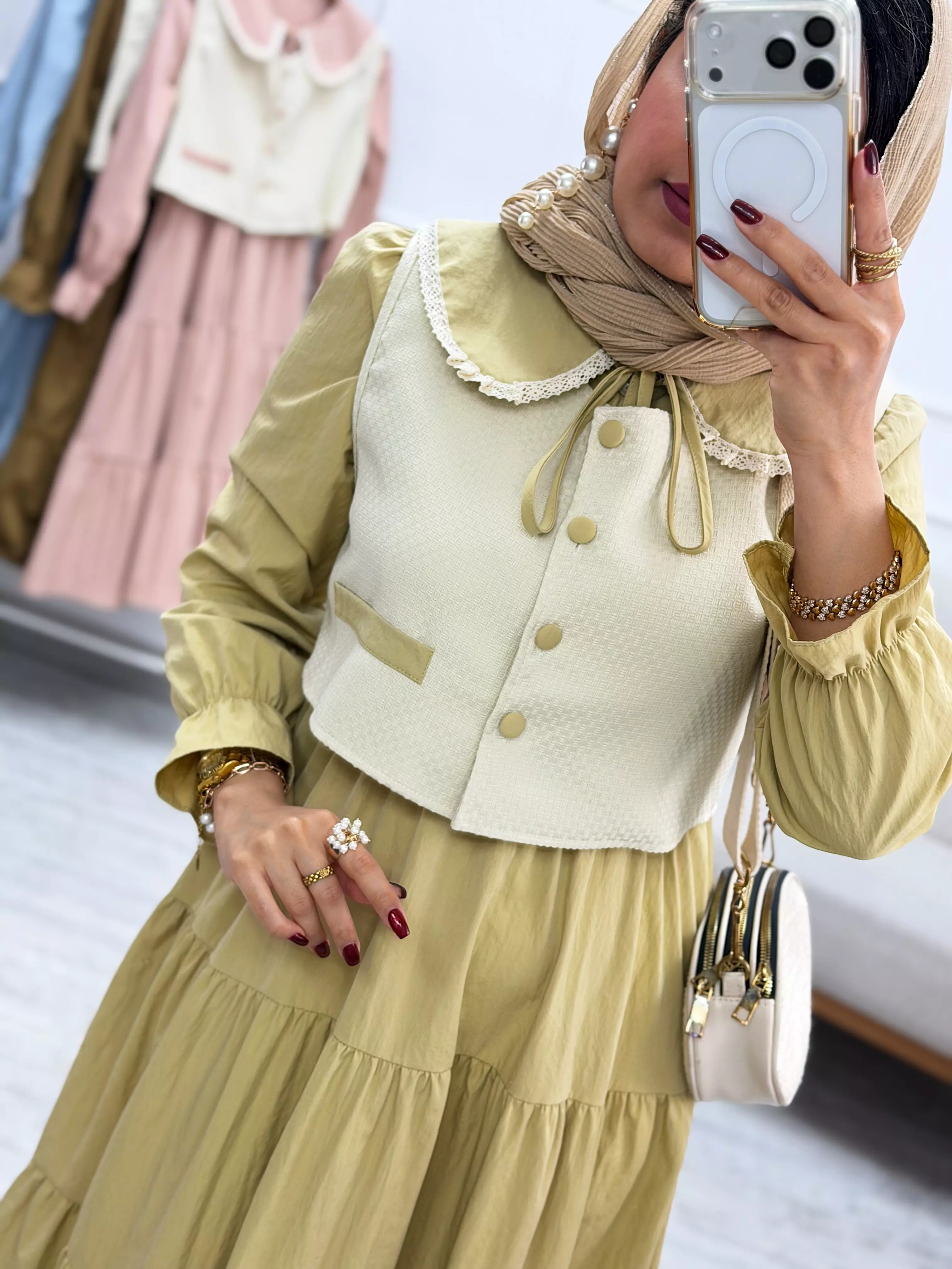 پیراهن و ژیله آلا