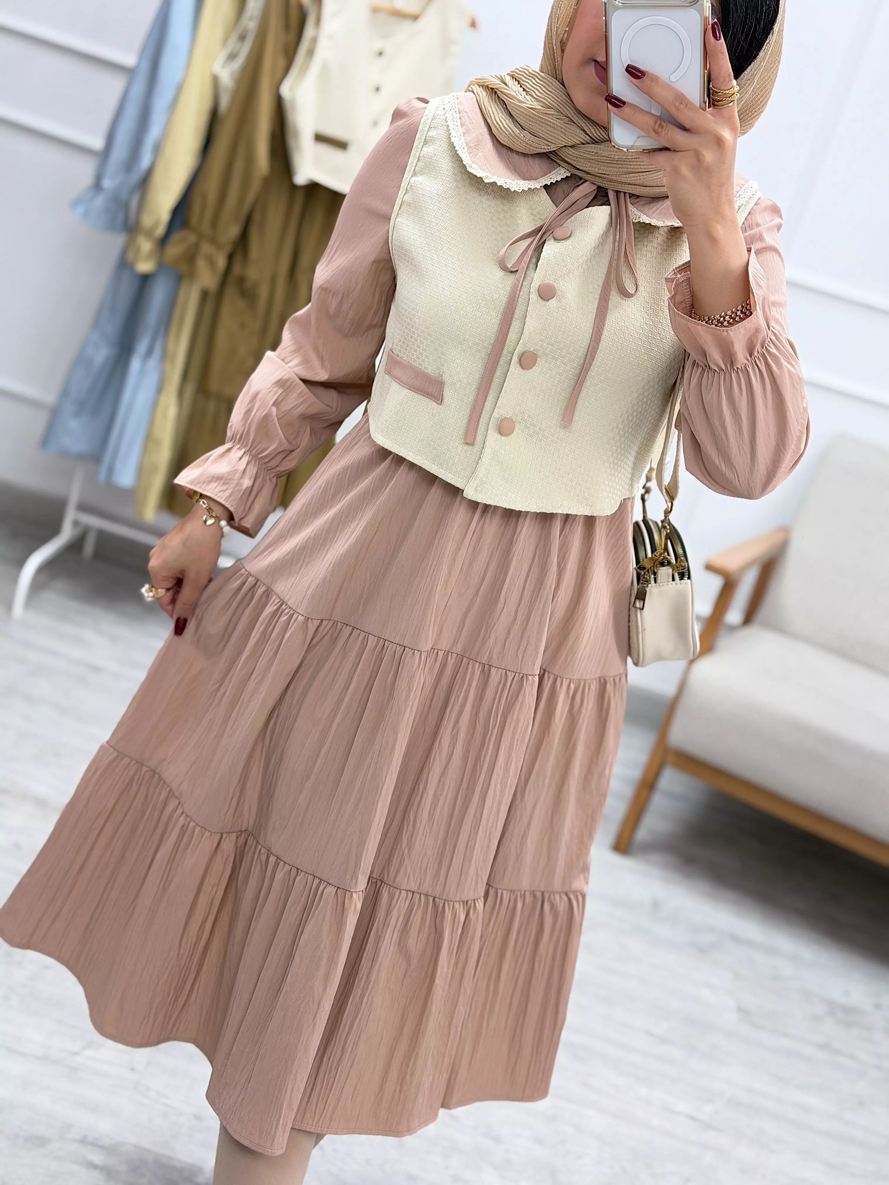پیراهن و ژیله آلا