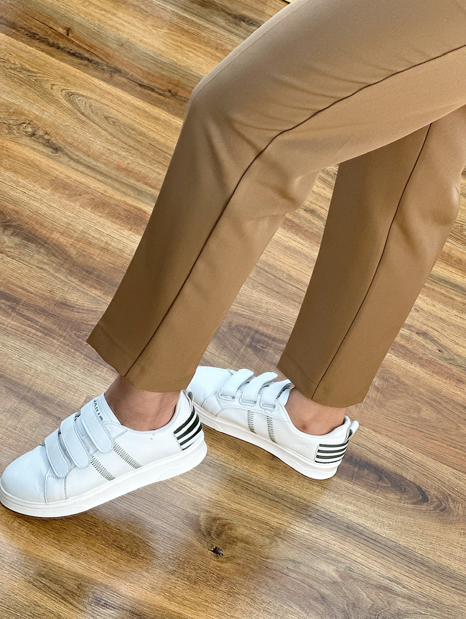 شلوار کمر سه دگمه