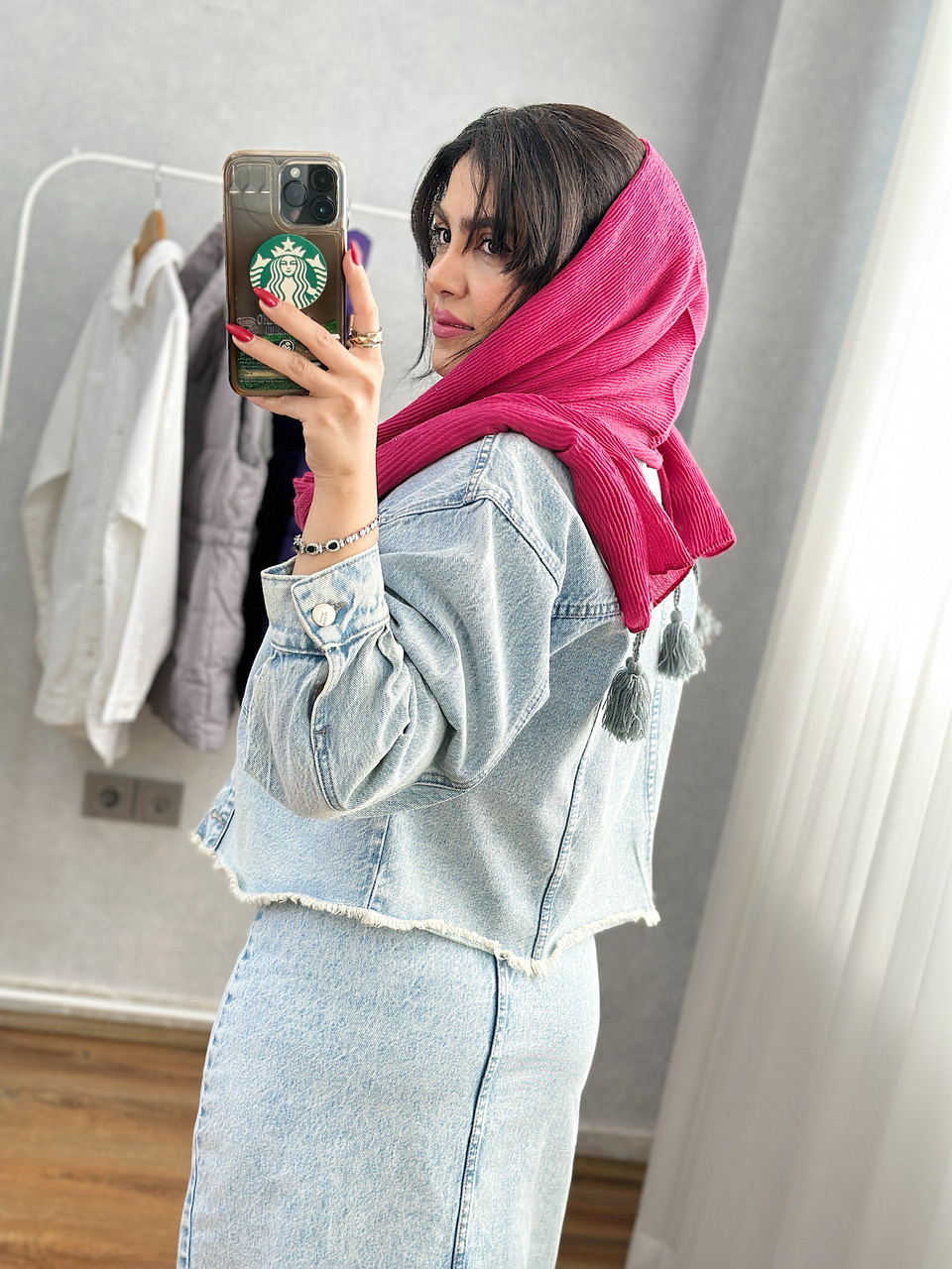 کراپ کت جین مانلیا