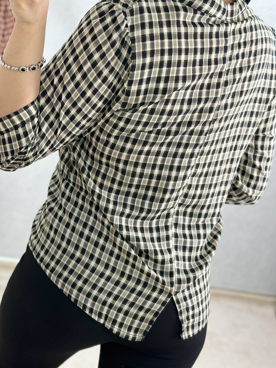 شومیز یقه نگین