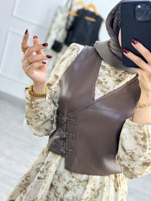 ست پیراهن و ژیله چرم