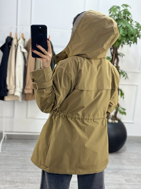 بارونی آیرا