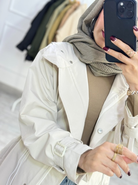 بارونی آیرا