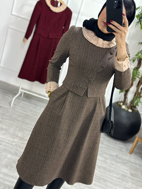 پیراهن مرواریدی