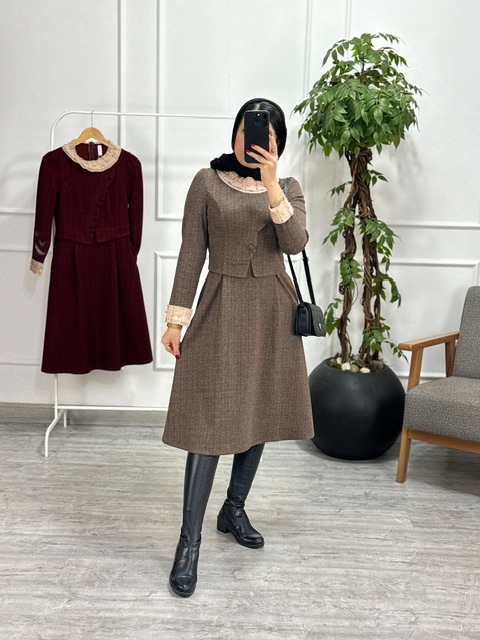 پیراهن مرواریدی