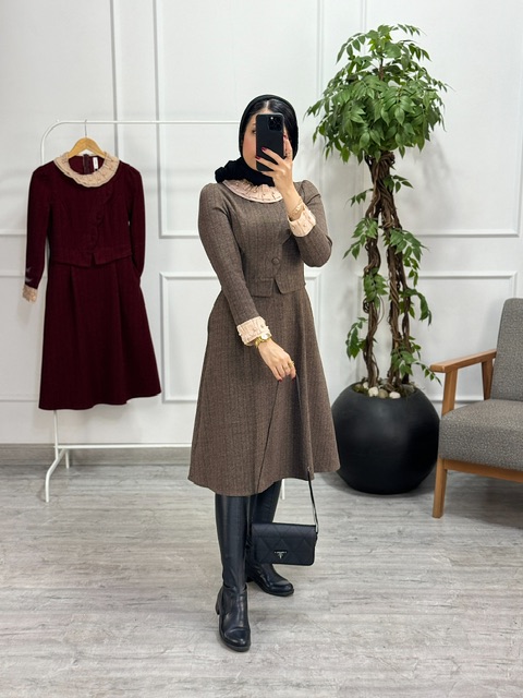 پیراهن مرواریدی