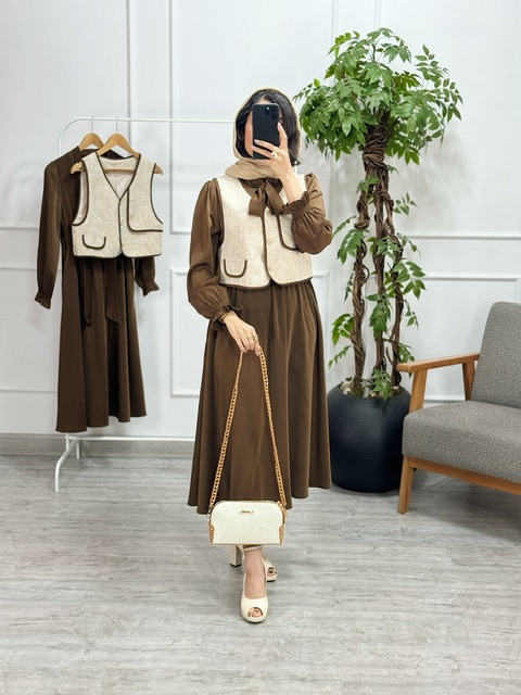 پیراهن و ژیله هلنا