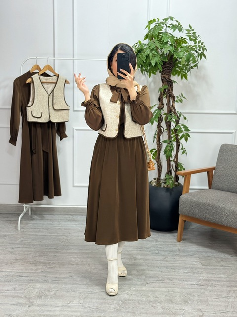 پیراهن و ژیله هلنا