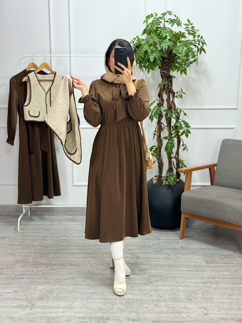 پیراهن و ژیله هلنا