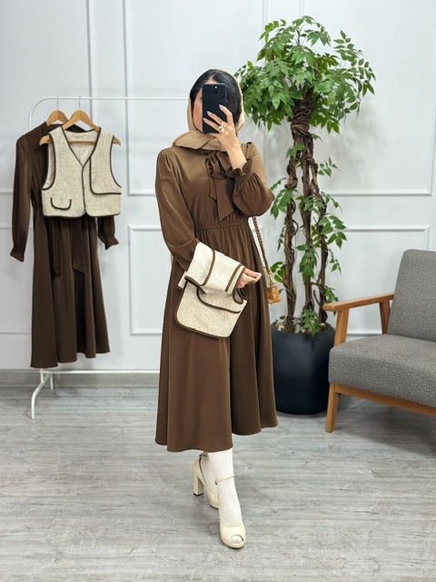 پیراهن و ژیله هلنا