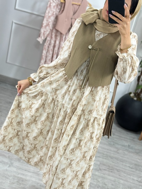 پیراهن و ژیله آلیس