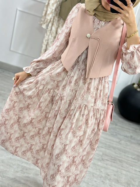 پیراهن و ژیله آلیس