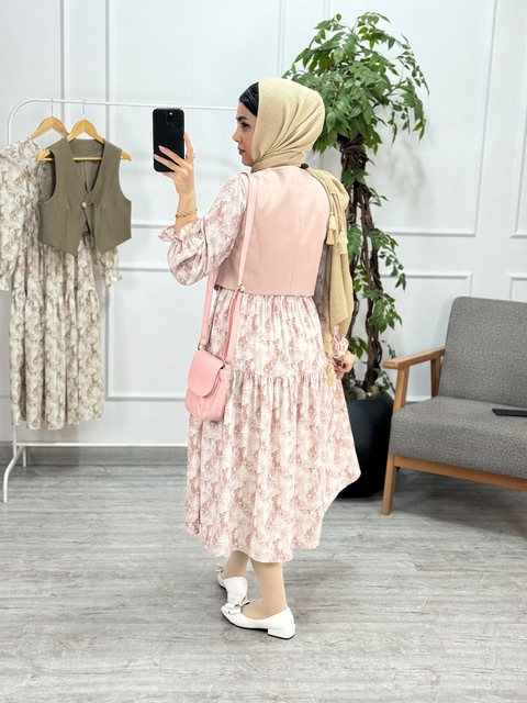 پیراهن و ژیله آلیس
