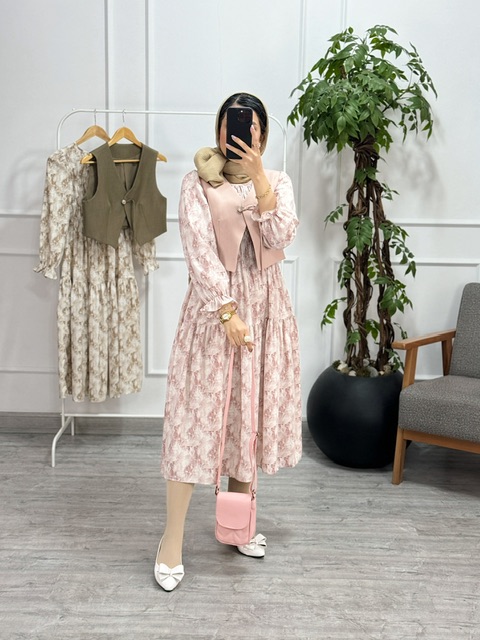 پیراهن و ژیله آلیس