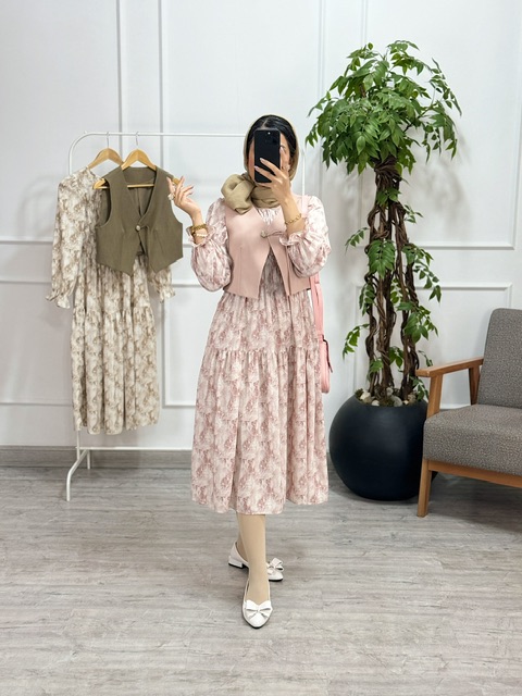 پیراهن و ژیله آلیس