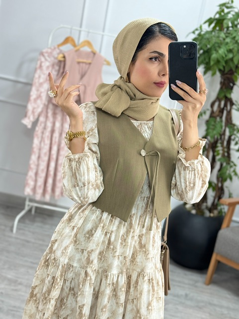 پیراهن و ژیله آلیس