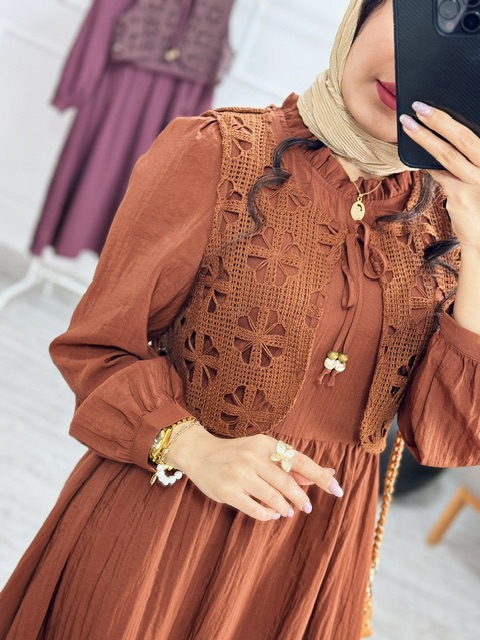 پیراهن و ژیله آوینا