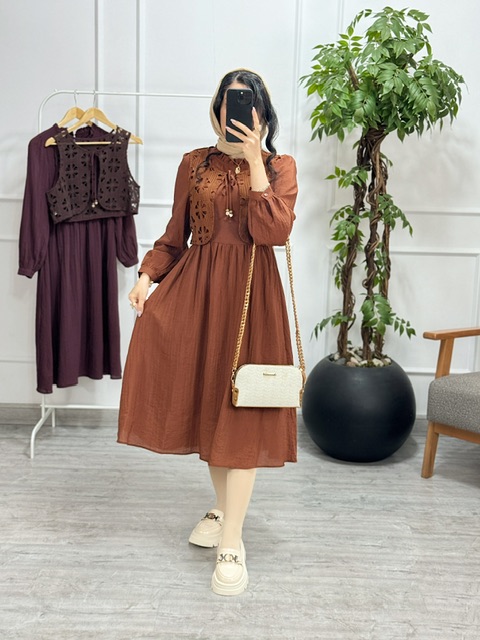 پیراهن و ژیله آوینا