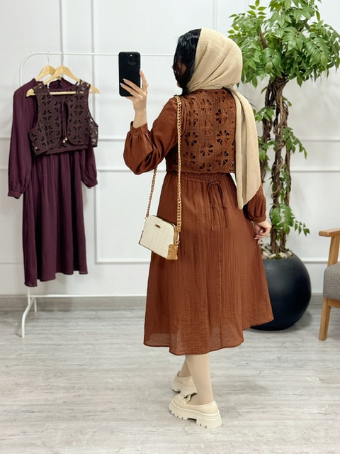 پیراهن و ژیله آوینا