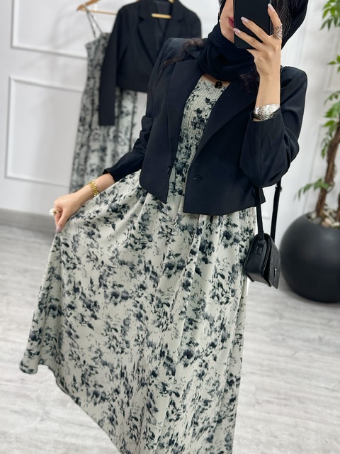 کت و سارافون‌کلارا