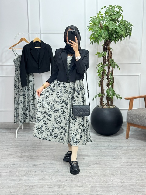 کت و سارافون‌کلارا