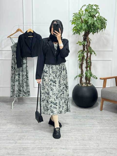 کت و سارافون‌کلارا