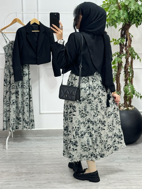 کت و سارافون‌کلارا