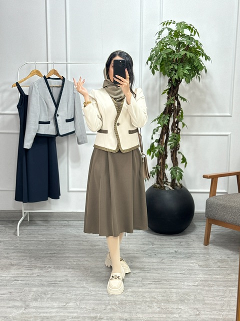 کت و سارافون هلما