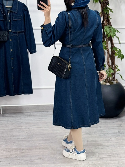 مانتو جین دلا