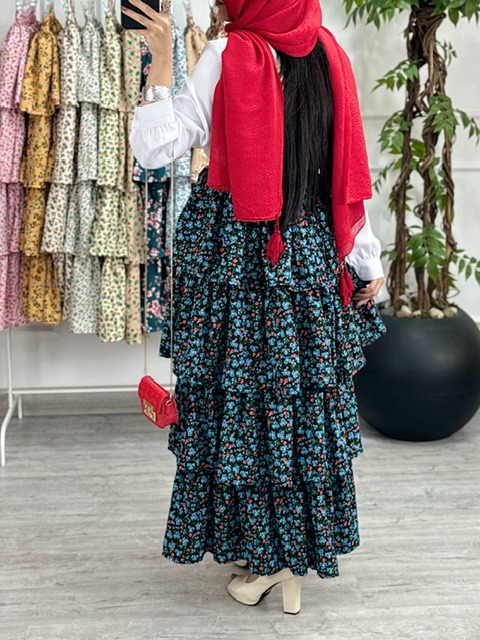 دامن عروسکی